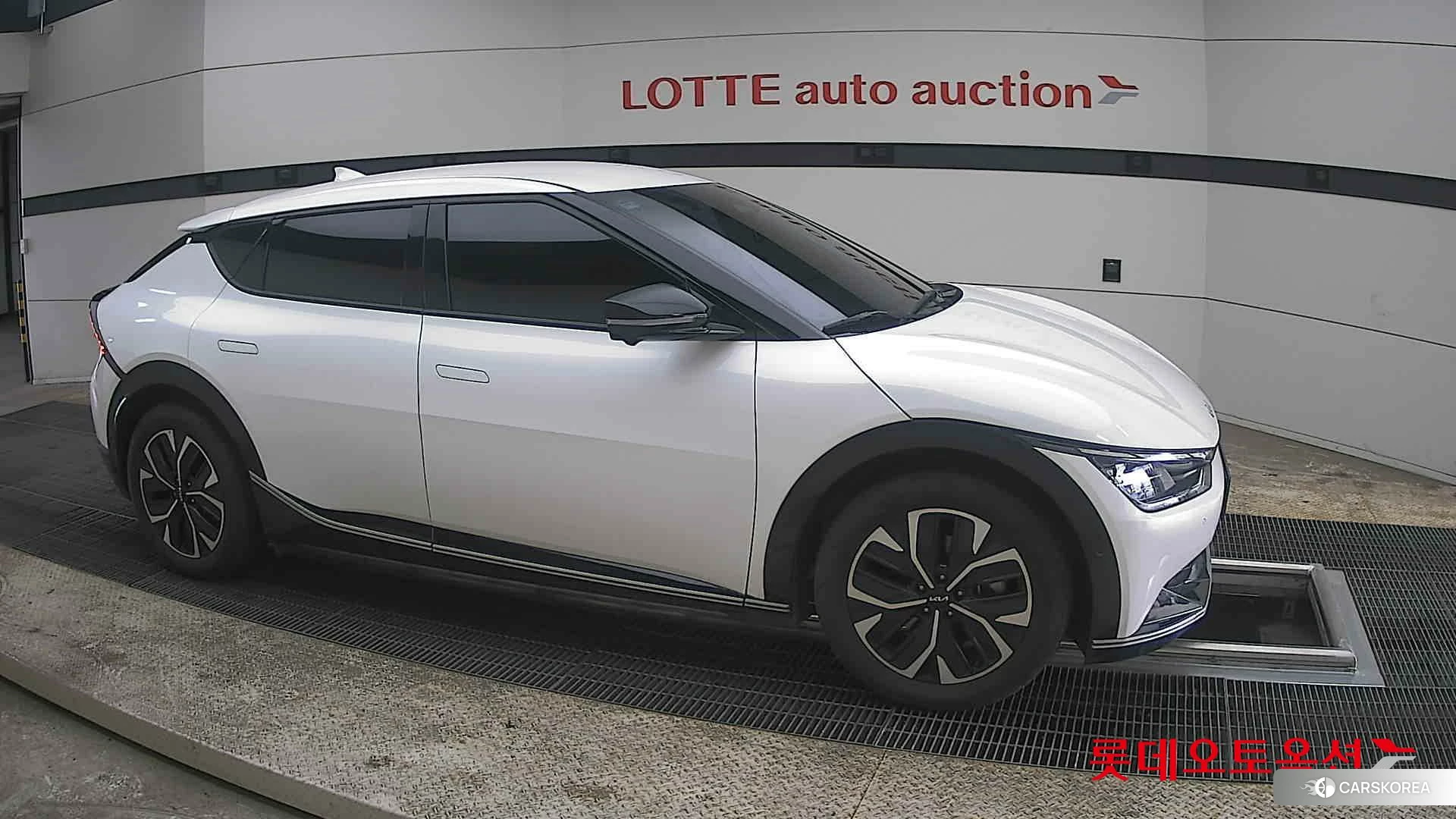 Kia EV6 id 3875716 из Кореи 8