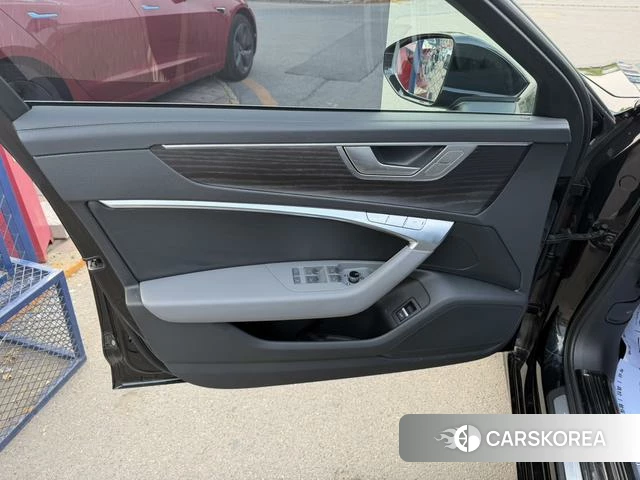 Audi A6L id 4208430 из Китая 8
