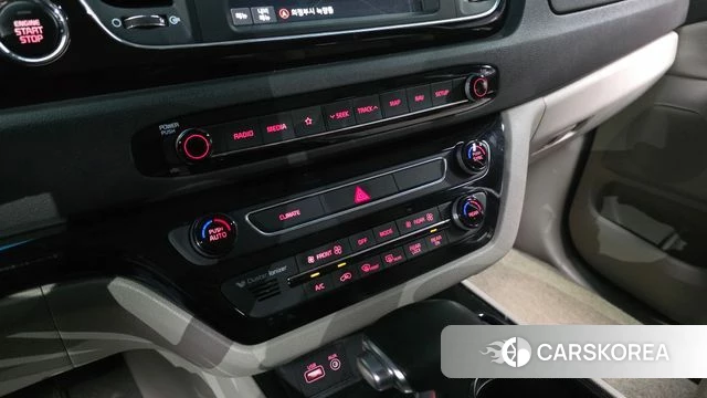 Kia All New Carnival id 4459742 из Кореи 8