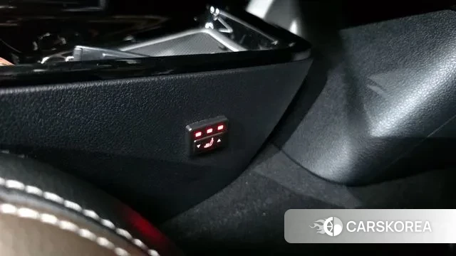 Toyota Prius 4th Generation id 3019012 из Кореи 8