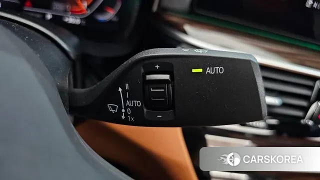 BMW 5 Series (G30) id 2915981 из Кореи 8