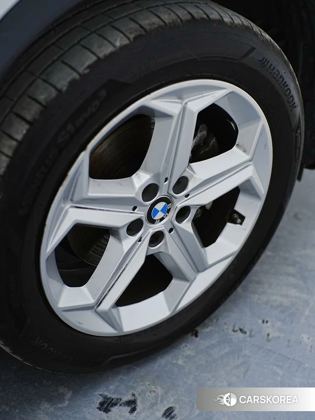 BMW X1 id 4276716 из Китая 8