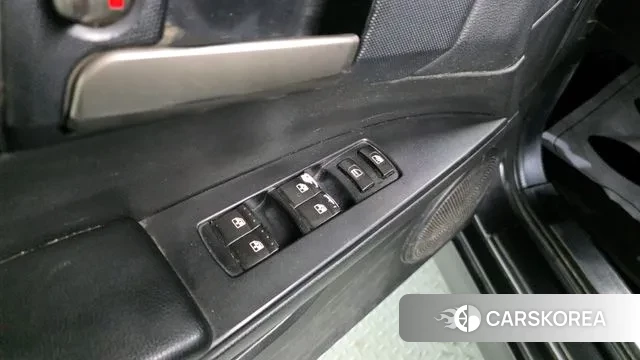 Ssangyong The New Korando Sports id 3050786 из Кореи 8