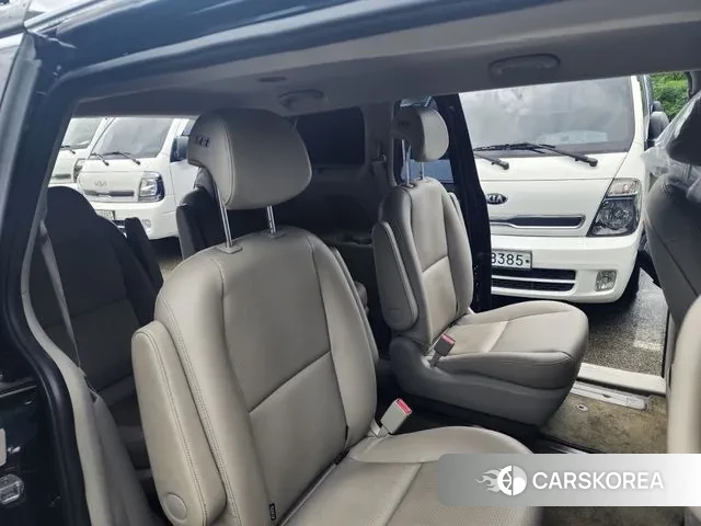 Kia The New Carnival id 3041995 из Кореи 8