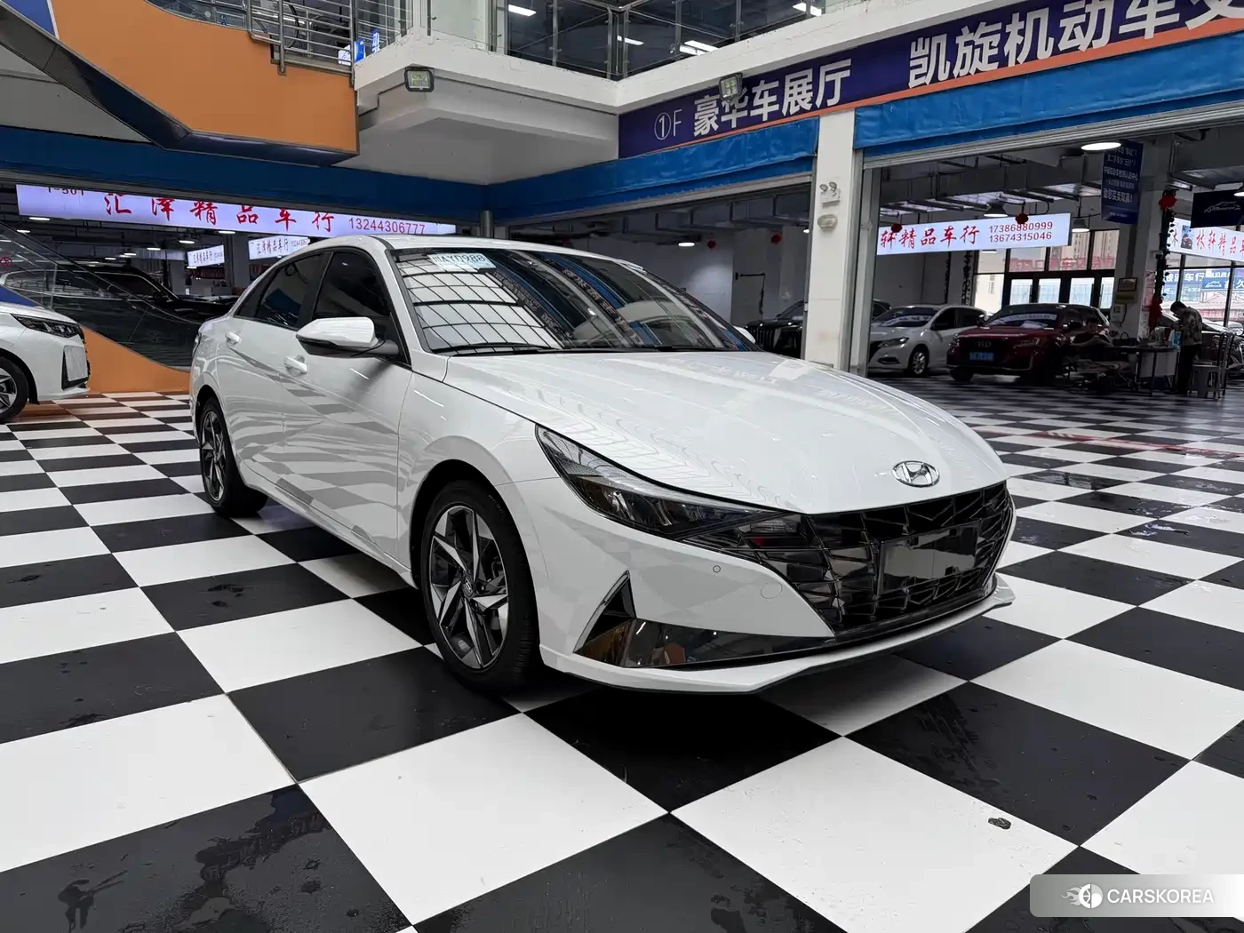 Hyundai Elantra id 4554095 из Китая 8