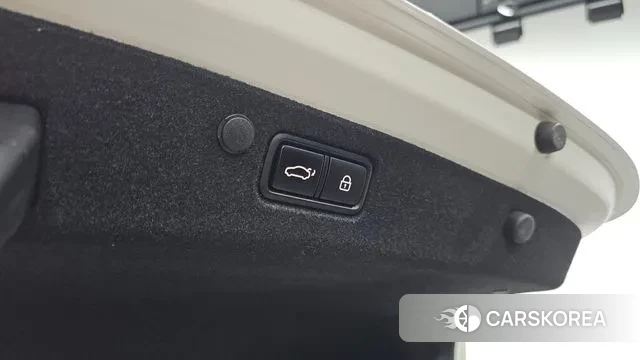 Hyundai The New Grandeur IG Hybrid id 3355491 из Кореи 8