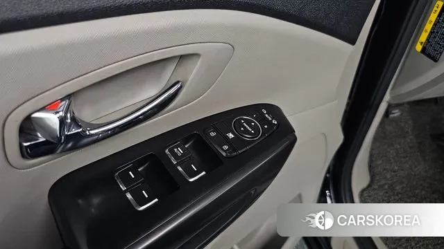 Kia The New Carnival id 3076902 из Кореи 8