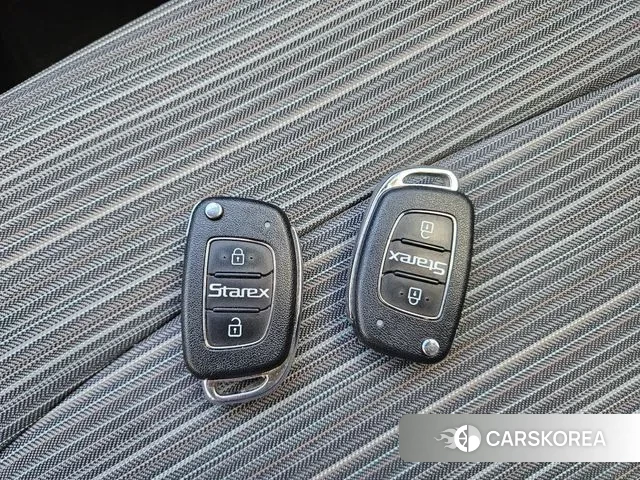 Hyundai The New Grand Starex id 3041921 из Кореи 8