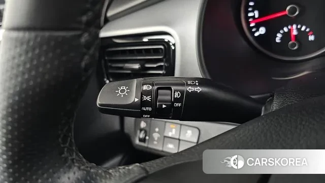 Kia Stonic id 3588670 из Кореи 8