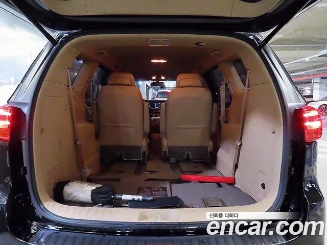 Kia The New Carnival id 2870162 из Кореи 8