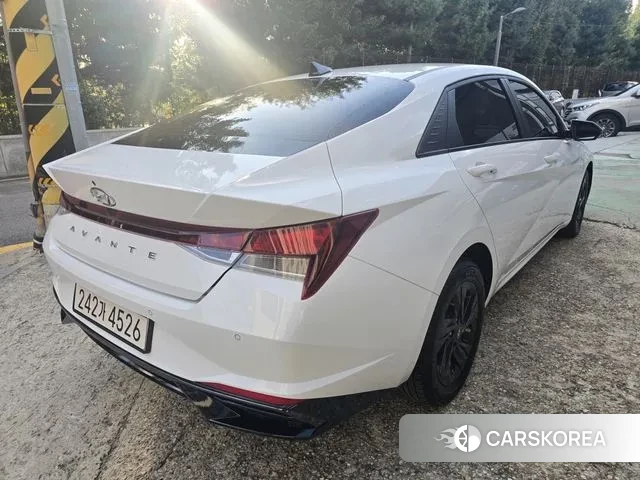 Hyundai Avante (CN7) id 3411367 из Кореи 8