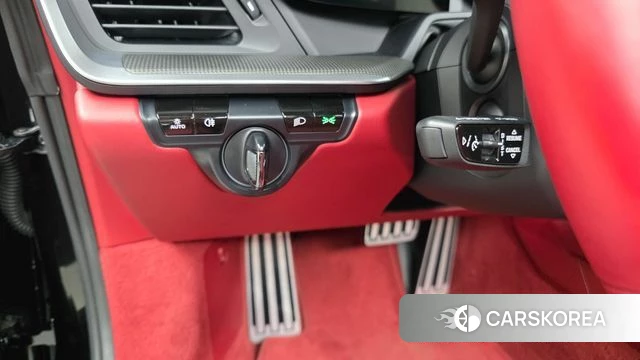 Porsche 911(992) id 4894632 из Кореи 8