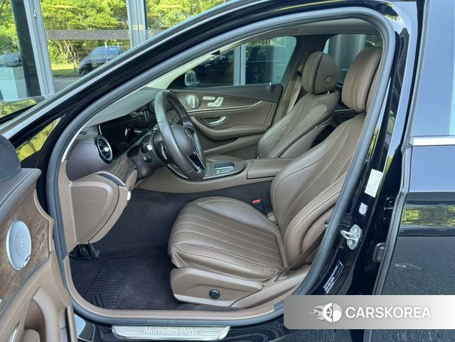 Mercedes-Benz E-class id 4300744 из Китая 8