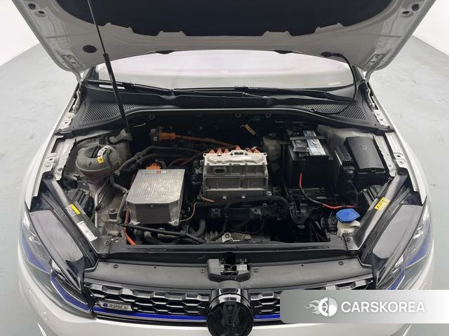 Volkswagen Golf id 4216377 из Китая 8