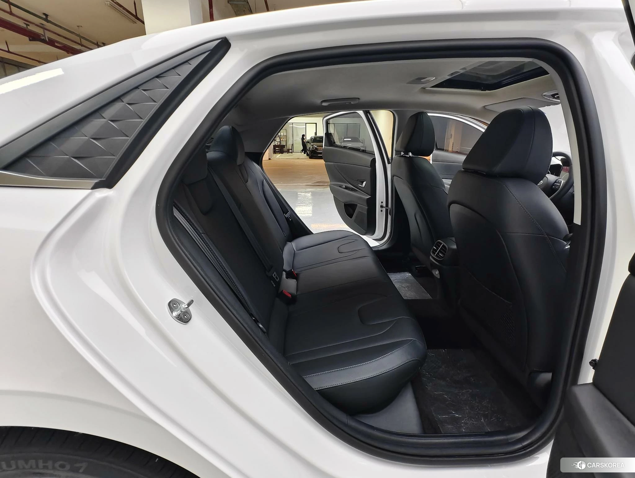 Hyundai Elantra id 4420394 из Китая 8
