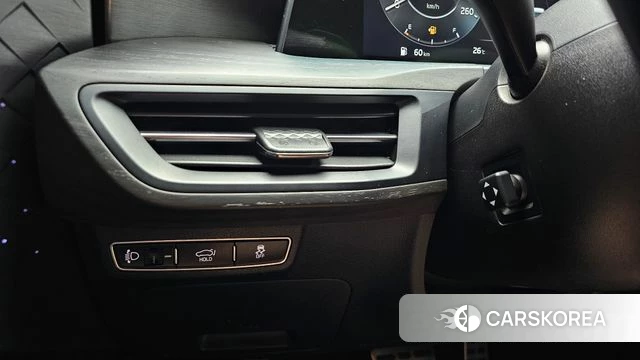 Kia K8 id 4619215 из Кореи 8