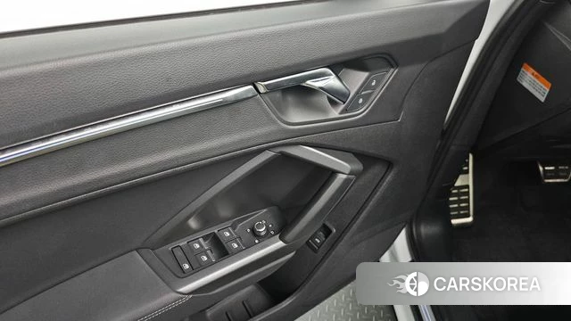 Audi Q3 (F3) id 4637386 из Кореи 8