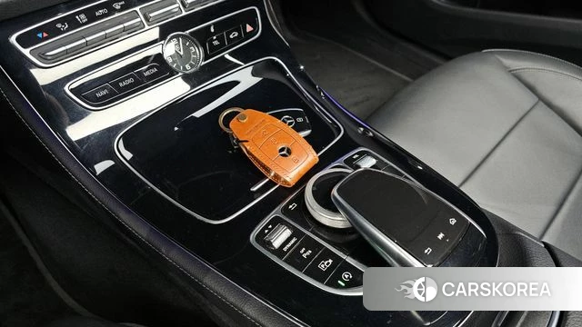 Mercedes-Benz E-Class W213 id 4384701 из Кореи 8
