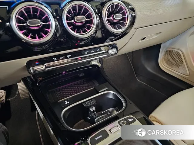 Mercedes-Benz A-Class W177 id 3596082 из Кореи 8