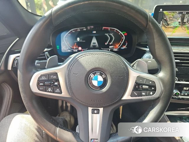 BMW 5 Series (G30) id 4249130 из Кореи 8