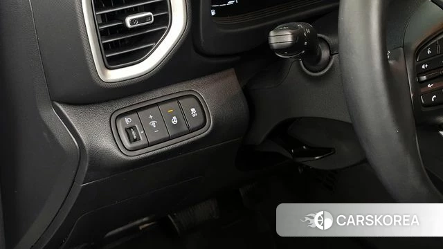 Hyundai Venue id 3799235 из Кореи 8