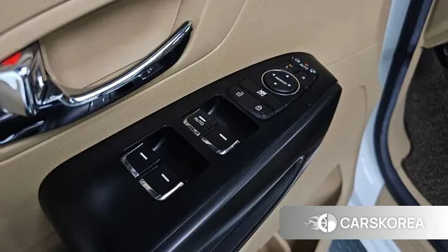 Kia The New Carnival id 3303000 из Кореи 8