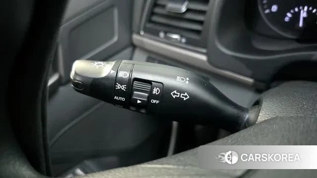 Hyundai Avante AD id 3319640 из Кореи 8