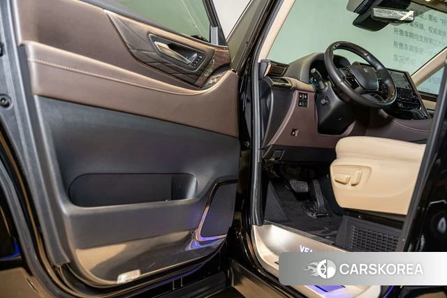 Toyota Wilfa id 4263791 из Китая 8