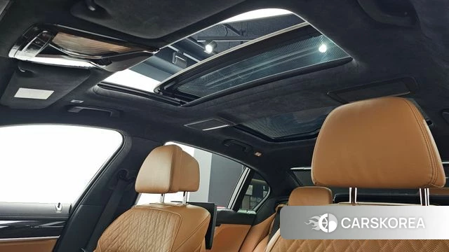BMW 7 Series (G11) id 3795106 из Кореи 8