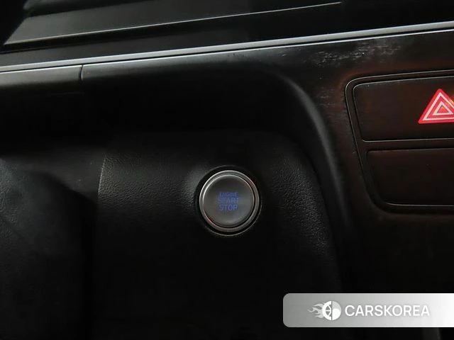 Hyundai Staria id 4282309 из Кореи 8