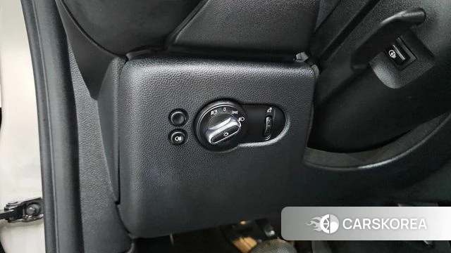 Mini Cooper Convertible id 4342846 из Кореи 8