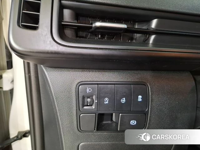 Hyundai Staria id 3915919 из Кореи 8