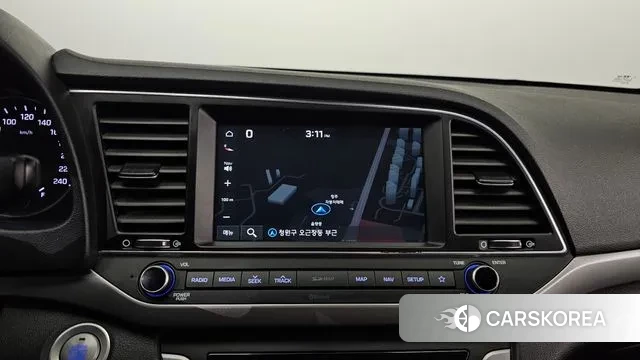 Hyundai Avante AD id 3423401 из Кореи 8