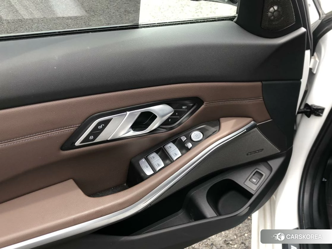 BMW 3 series id 4513492 из Китая 8