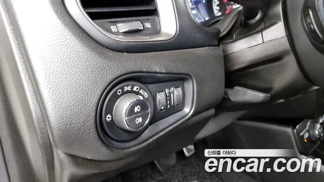 Jeep Renegade id 2907762 из Кореи 8