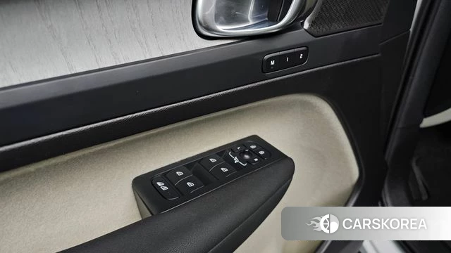 Volvo XC40 id 3940047 из Кореи 8