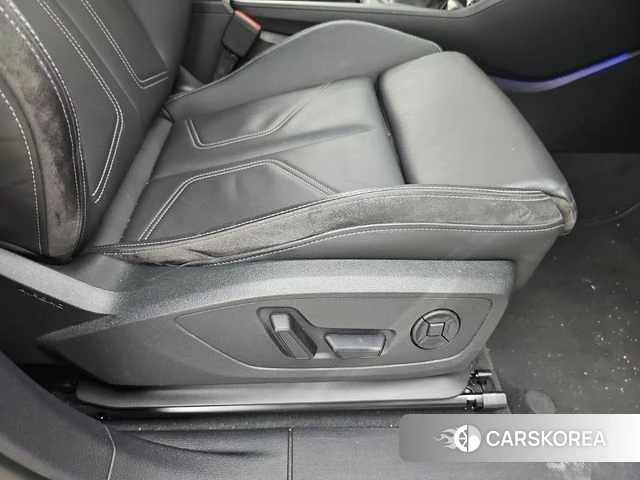 Audi Q3 (F3) id 4965469 из Кореи 8