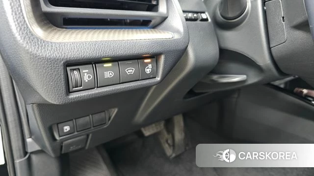 Toyota Prius 5th Generation id 4242936 из Кореи 8