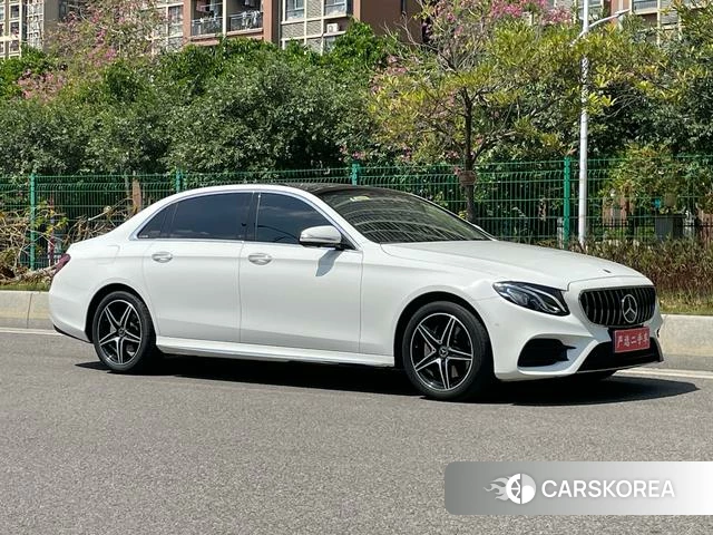 Mercedes-Benz E-class id 4220972 из Китая 8