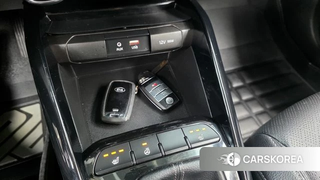 Kia Stonic id 4284034 из Кореи 8