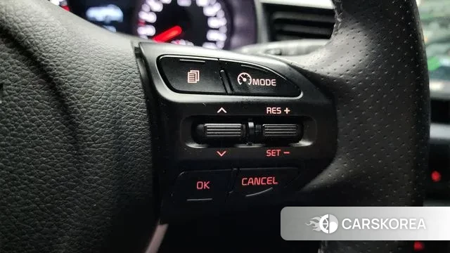 Kia Stonic id 3454079 из Кореи 8