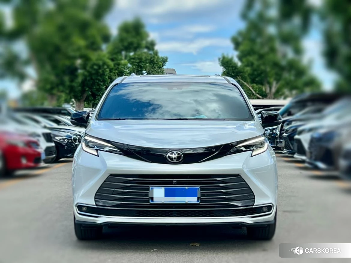 Toyota Sienna id 4461466 из Китая 8