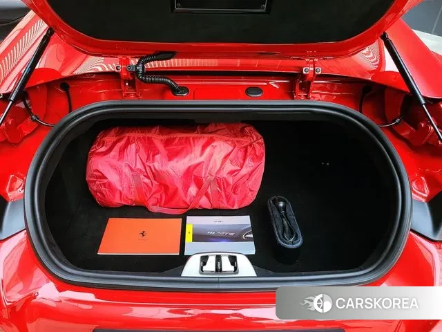 Ferrari 812 GTS id 3315442 из Кореи 8