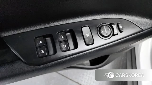 Kia Stonic id 2995617 из Кореи 8