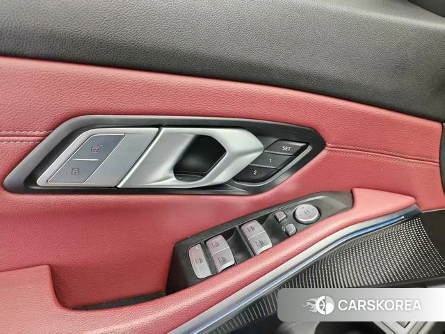 BMW 3 series id 4333596 из Китая 8