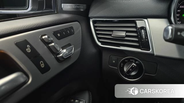 Mercedes-Benz GLE - Class W166 id 3796289 из Кореи 8