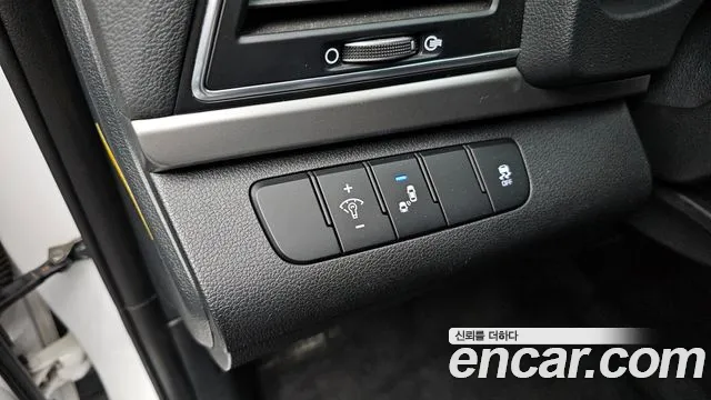 Hyundai Avante AD id 2433649 из Кореи 8