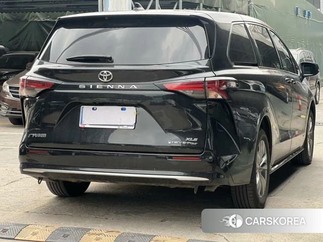 Toyota Saina id 4290219 из Китая 8