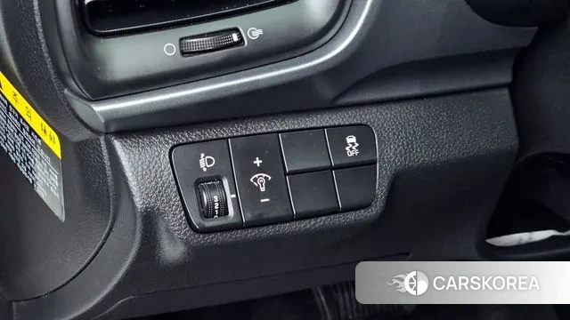 Kia Stonic id 3766028 из Кореи 8