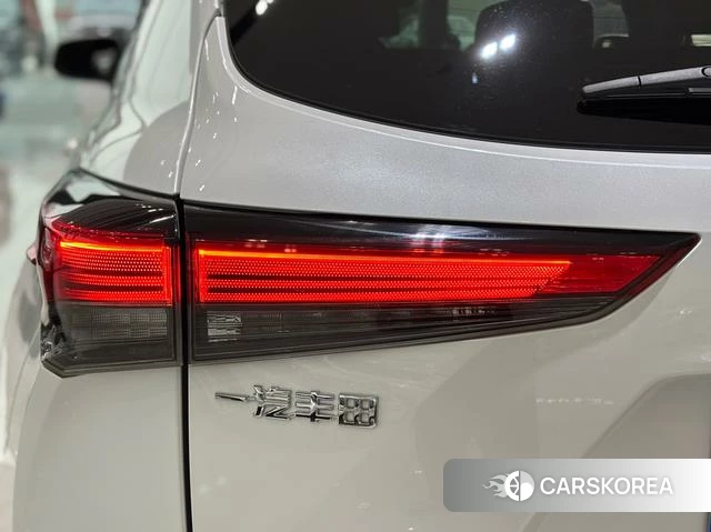 Toyota Crown Lufang id 4348498 из Китая 8